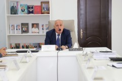 LDU-nun Elmi şurası yeni tədris ilində ilk iclasını keçirib