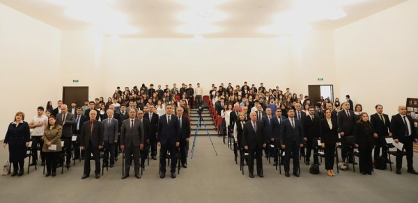 LDU-da iqtisadi mövzuda respublika elmi-praktiki konfrans keçirilib