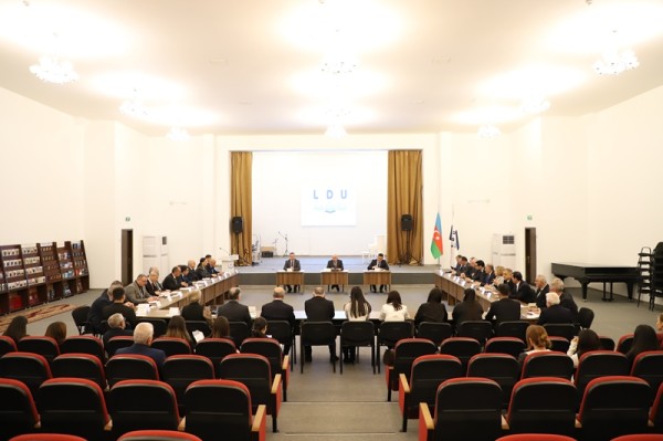 LDU-nun Elmi şurası universitetin struktur bölmələrinin  əsasnamələrini təsdiq edib