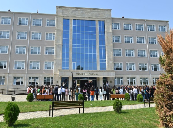 LDU “Məzunların məşğulluq reytinqi”ndə ilk beşlikdə yer alıb