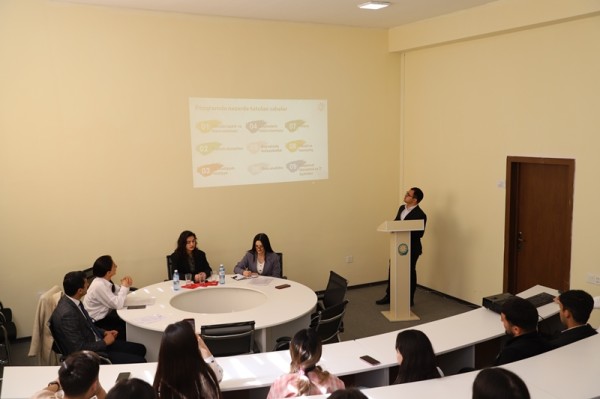 LDU-da maarifləndirici sessiya keçirilib