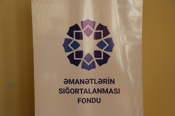 LDU-da iqtisadi mövzuda maarifləndirici tədbir keçirilib